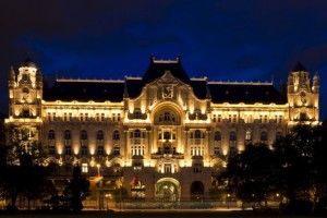 Gresham_Palace_в_Будапеште